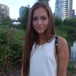 Meet your Posher, Carly